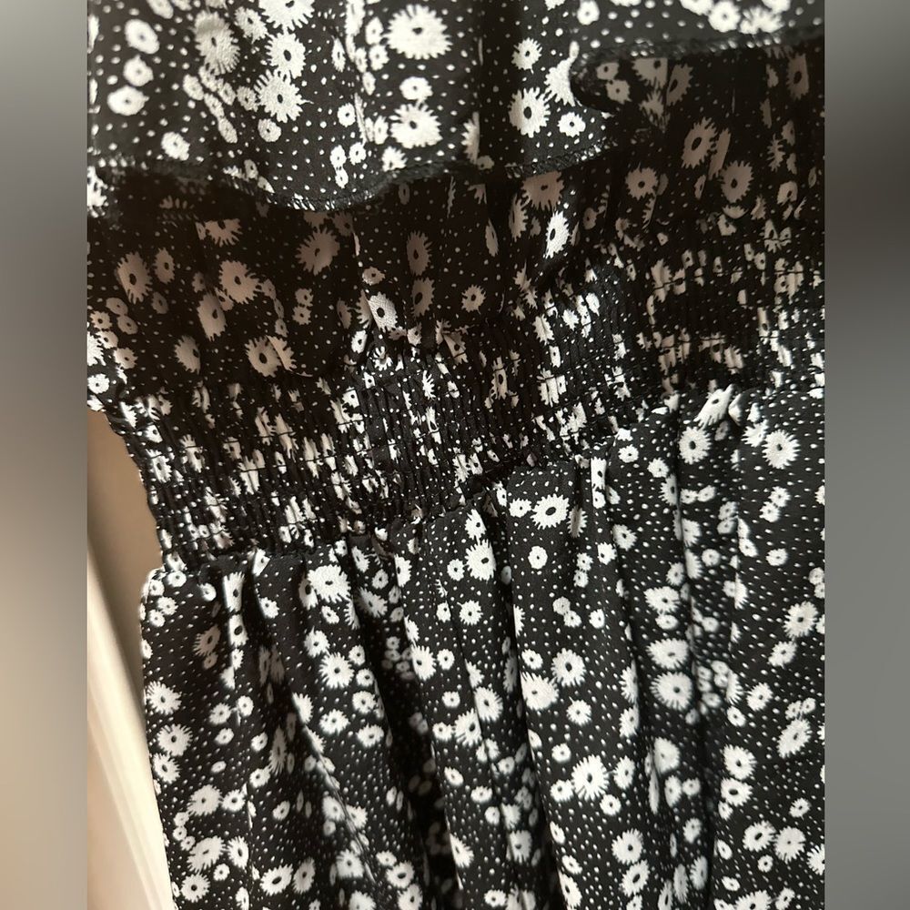 Cute Floral Jumpsuit Romper - Shorts - Off the Shoulder - Flowy - Picture 3 of 7